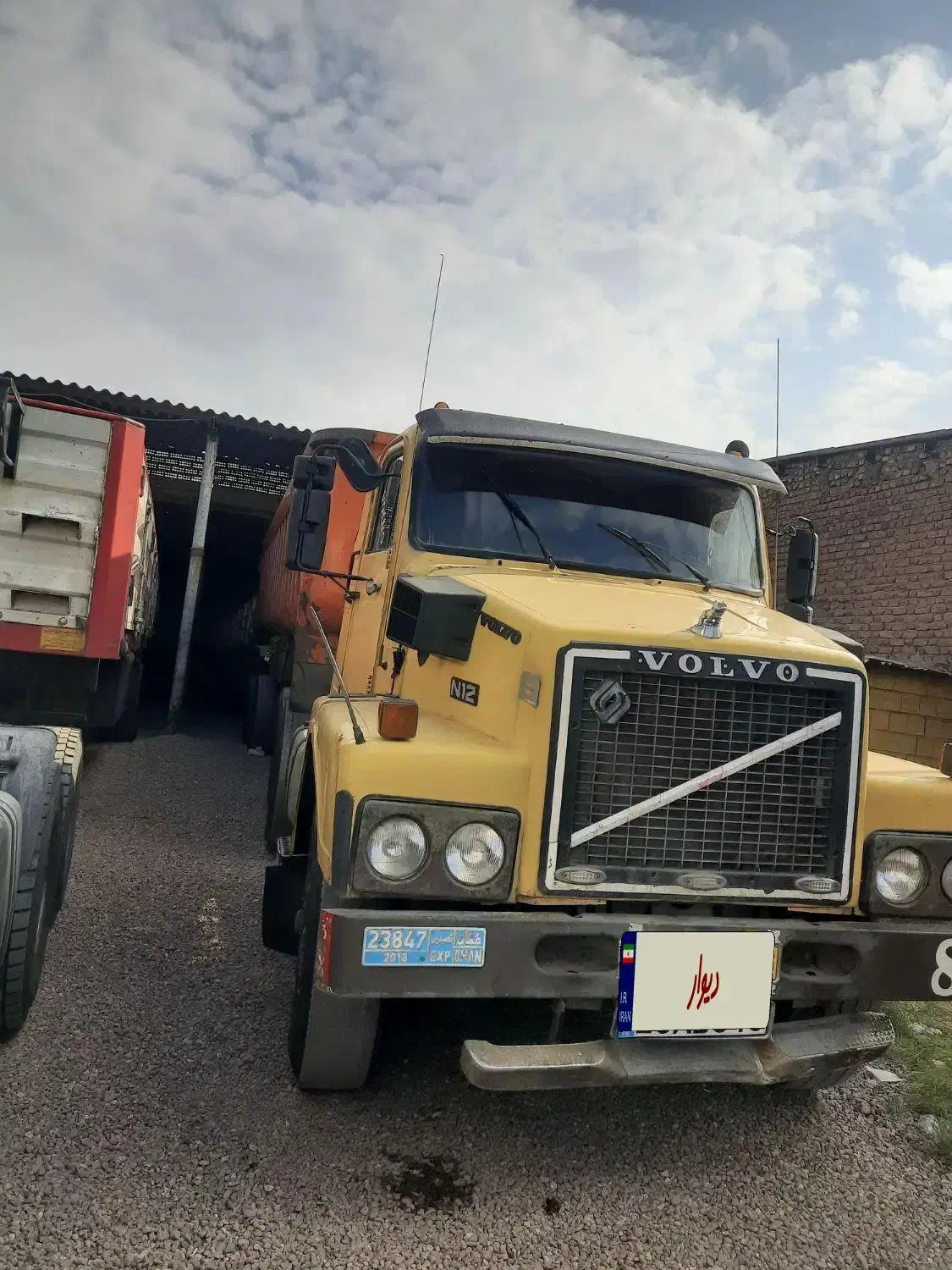 فروش ولوو زرد تهران ۱۴استانداری|خودرو سنگین|قزوین, |دیوار