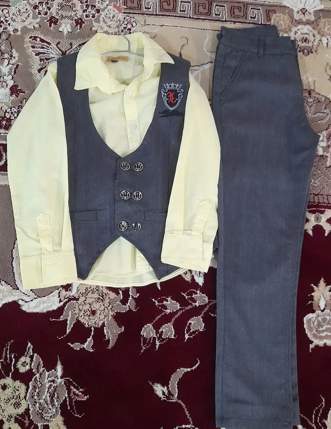 کت و شلوار|لباس|شیروان (خراسان), |دیوار