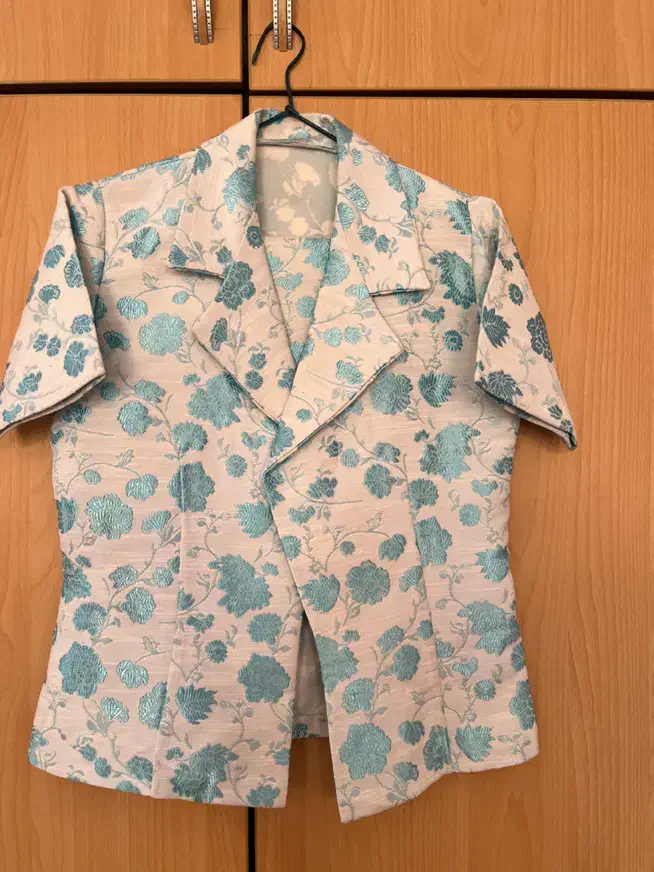 پیراهن و کت دامن مجلسی|لباس|مراغه, |دیوار