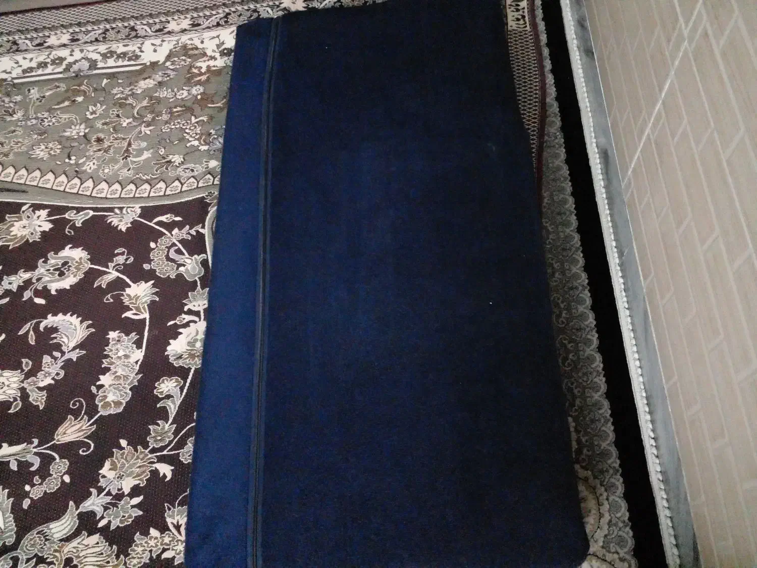 یک جفت پشتی درحد نو|پشتی|اسلامشهر, شهرک قائمیه|دیوار