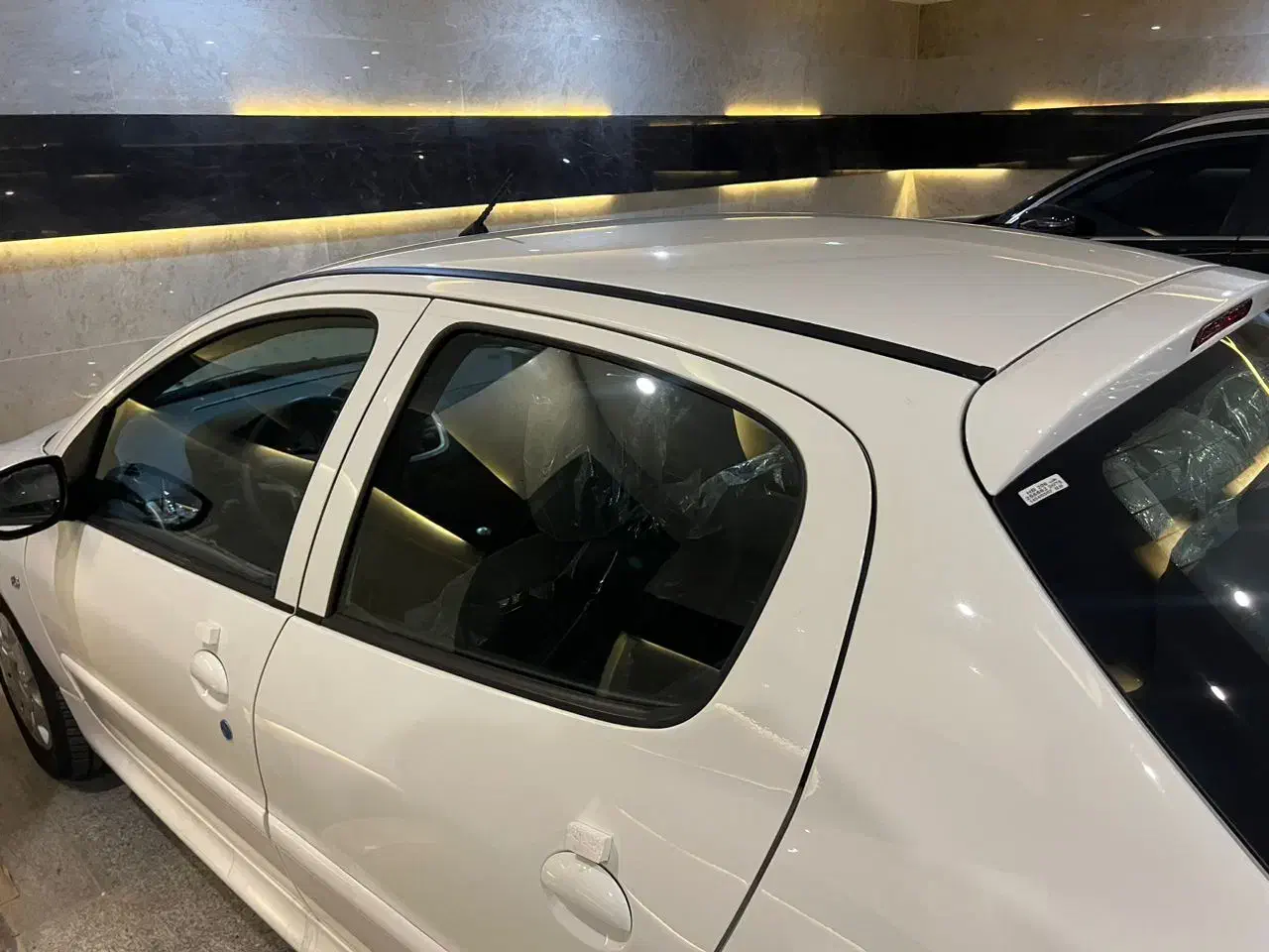 پژو 207|خودرو سواری و وانت|اندیشه, اندیشه فاز ۱|دیوار