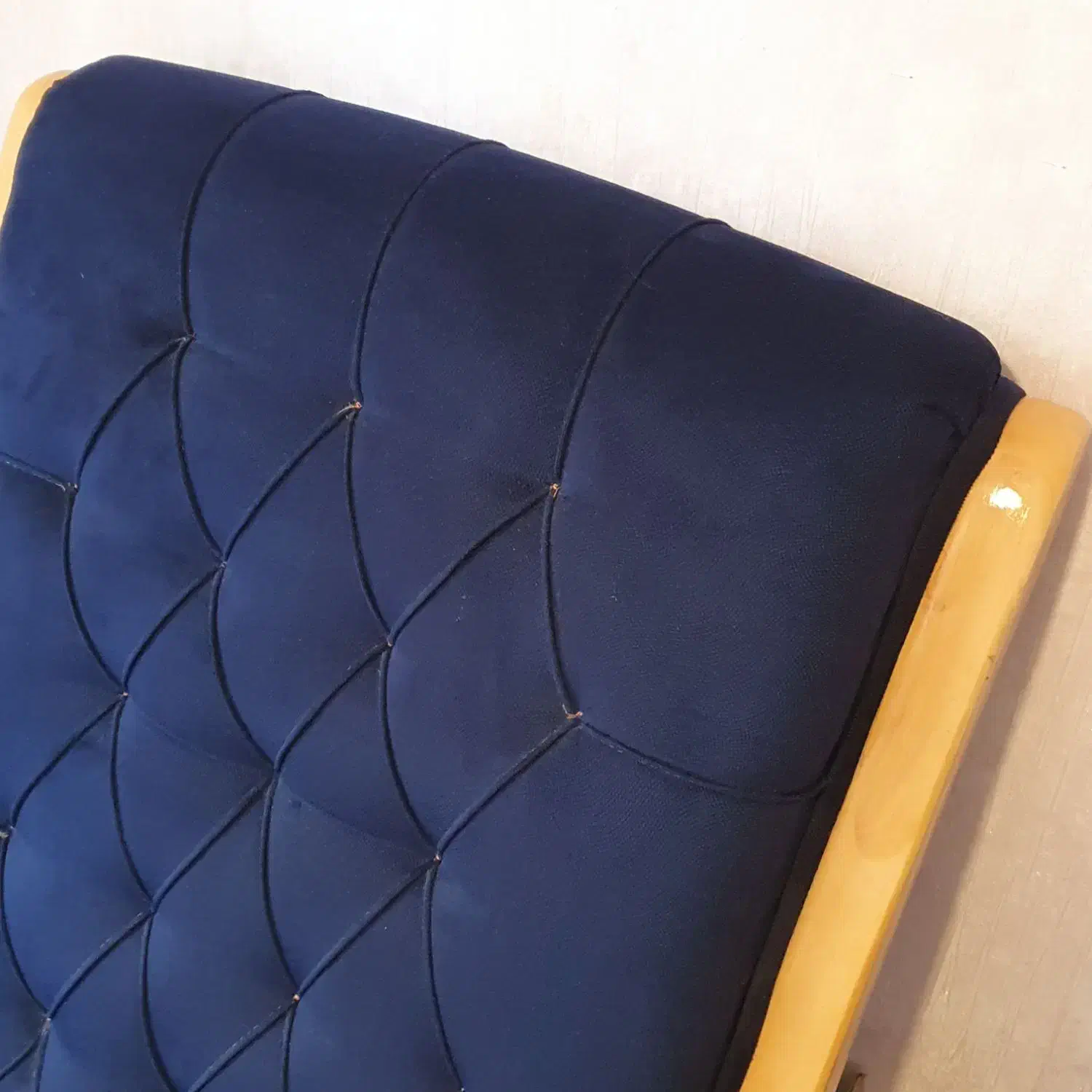 صندلی راک چوبی|صندلی و نیمکت|شیراز, زرهی|دیوار