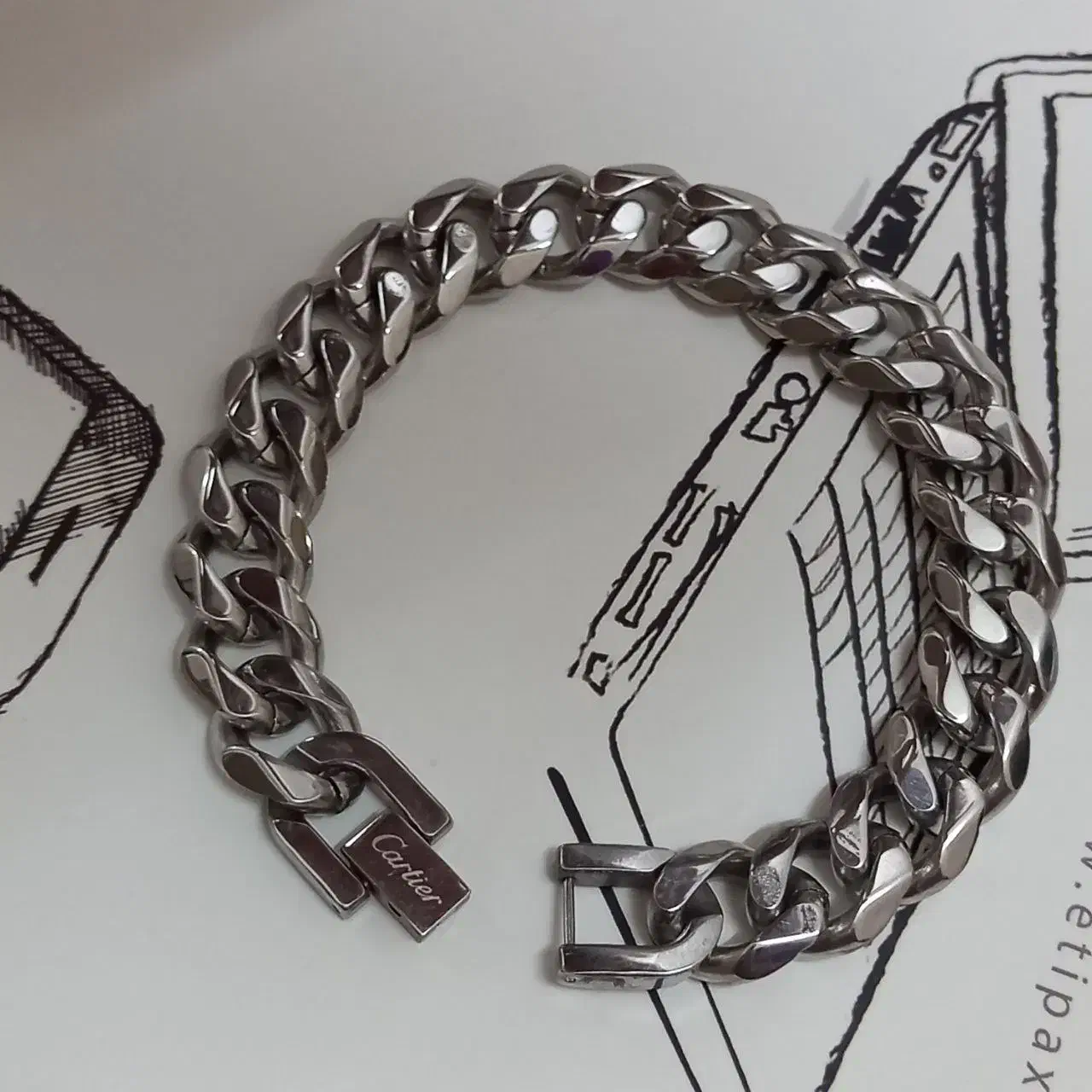 دستبند کارتیر سفید قفل کتابی استیل ۲۲ سانت|بدلیجات|تهران, طیب|دیوار