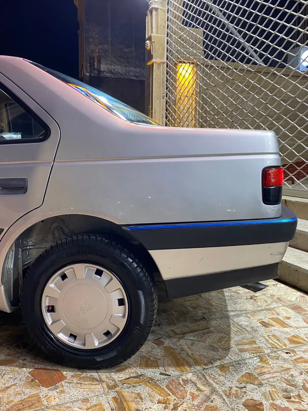 پژو ۴۰۵مدل ۹۳|خودرو سواری و وانت|فومن, |دیوار