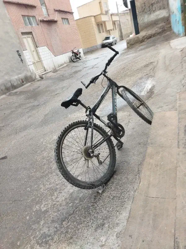 فروش دوچرخه 24 دوچرخه باخیری هست|دوچرخه، اسکیت، اسکوتر|جهرم, |دیوار