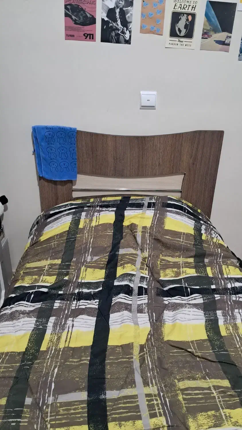 تخت و تشک نوجوان|تشک تختخواب|مبارکه, |دیوار