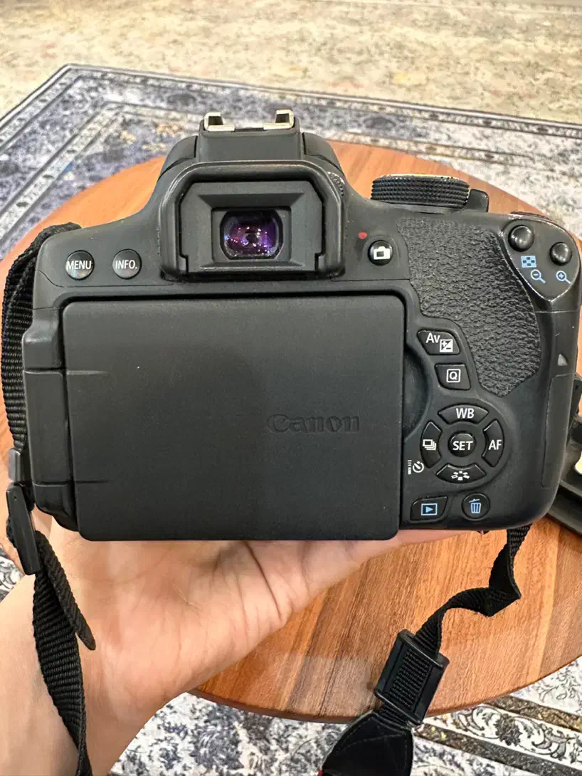 دوربین کنون ۷۵۰d با لنز 18-135|دوربین عکاسی و فیلمبرداری|شیراز, شهرک ولیعصر|دیوار