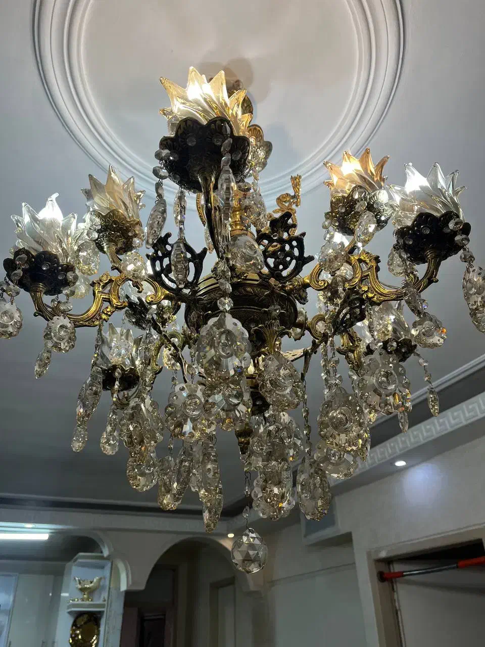 لوستر تمام برنج|لوستر و چراغ آویز|اندیشه, اندیشه فاز ۱|دیوار