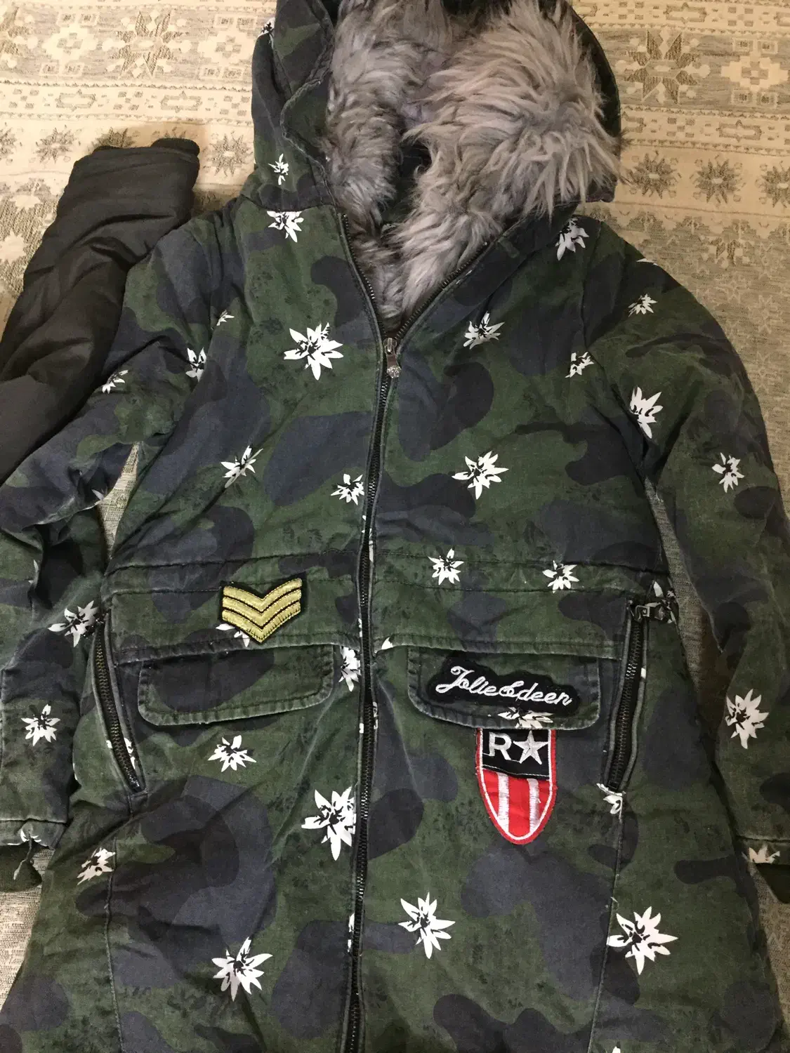 کاپشن و لباس زنانه فقط۳۰۰|لباس|بوئین زهرا, |دیوار