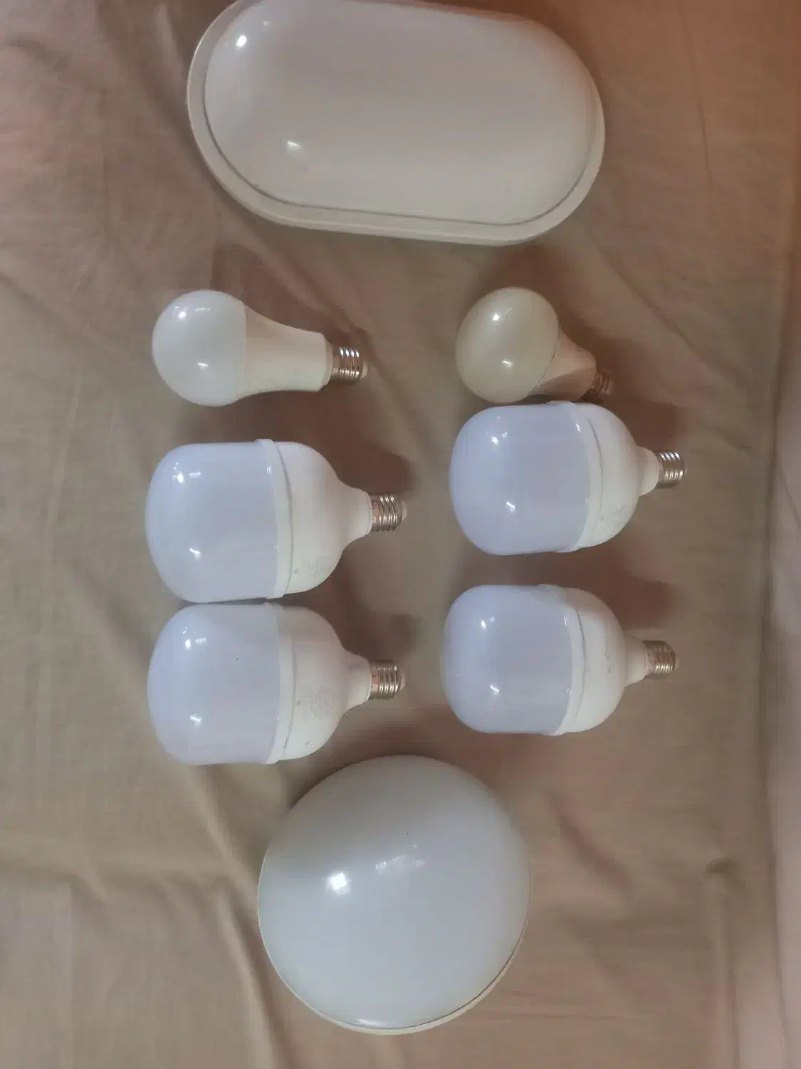 لامپ|لامپ و چراغ|رشت, سعدی (تختی)|دیوار