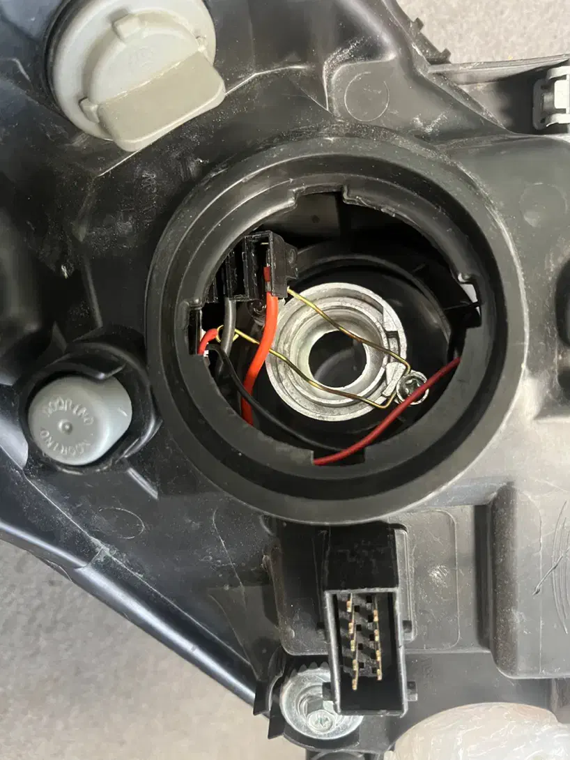 چراغ ۲۰۷|قطعات یدکی و لوازم جانبی|کرج, کوی کارمندان جنوبی|دیوار