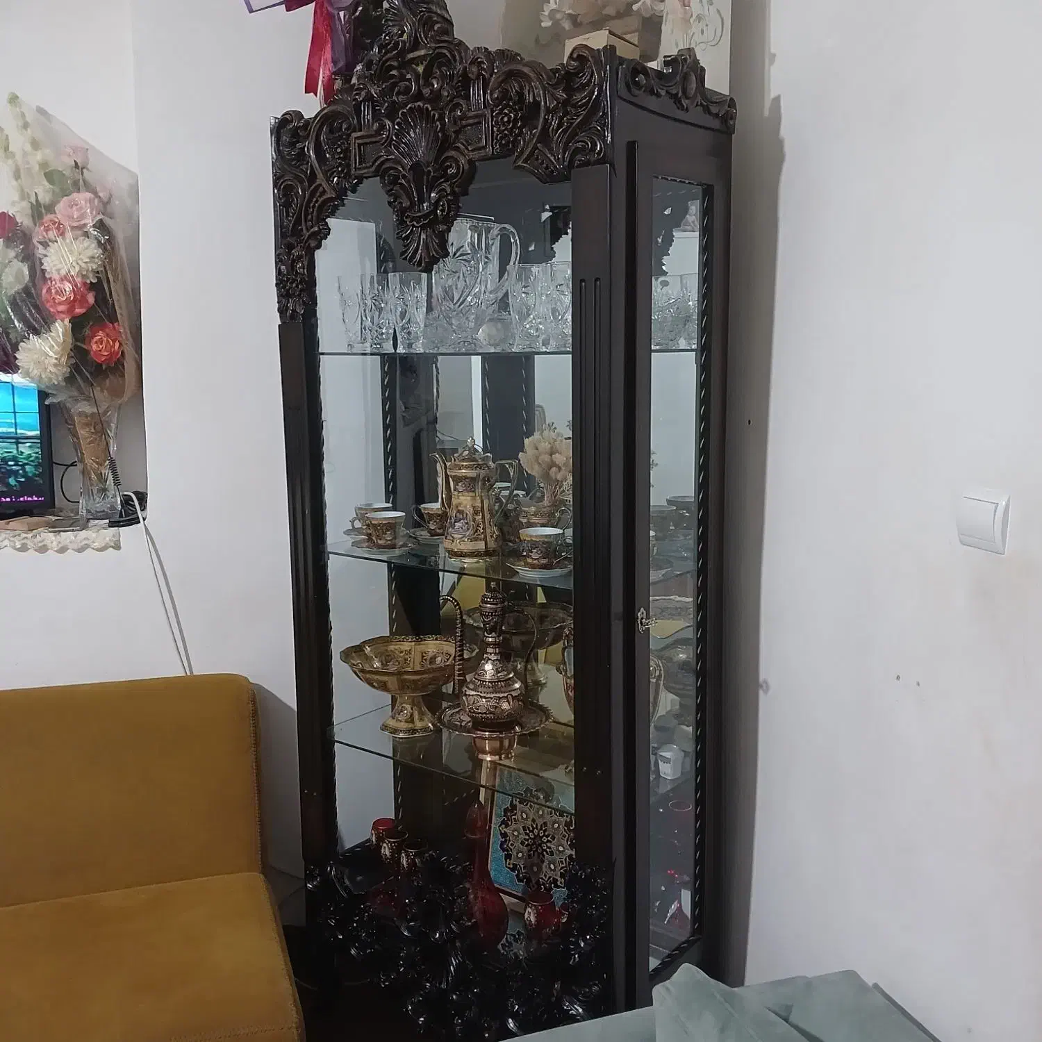 بوفه کاملا سالم|بوفه، ویترین، کنسول|باسمنج, |دیوار