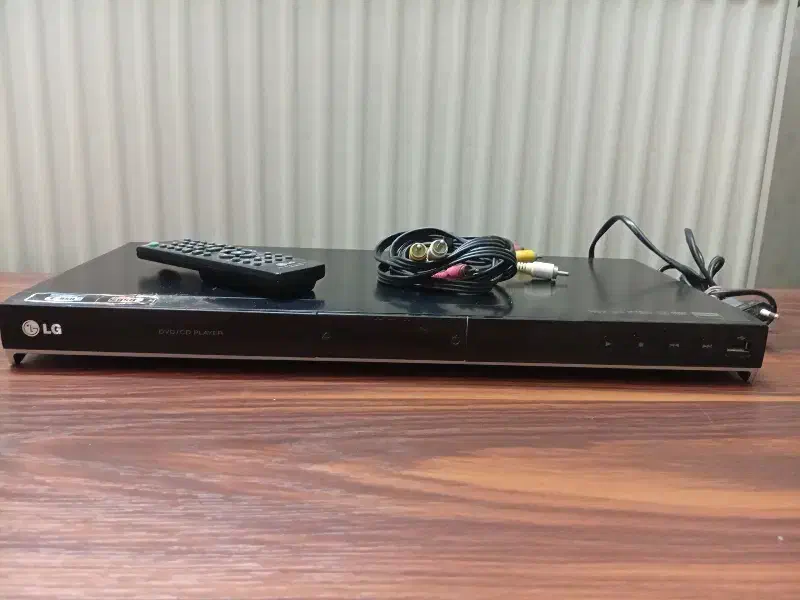 دستگاه دی وی دی ال جی|پخشکننده DVD و ویدیو|قم, پردیسان|دیوار