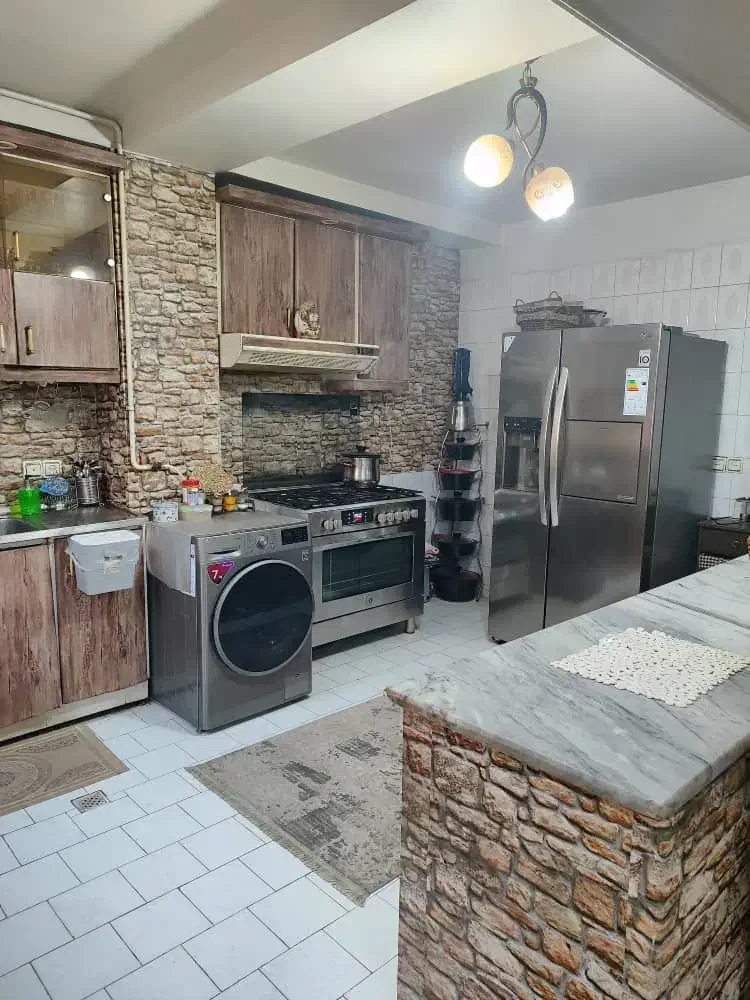 آپارتمان ۹۴ متری.تخلیه. اجاره فوری|اجارهٔ آپارتمان|کرج, مصباح|دیوار