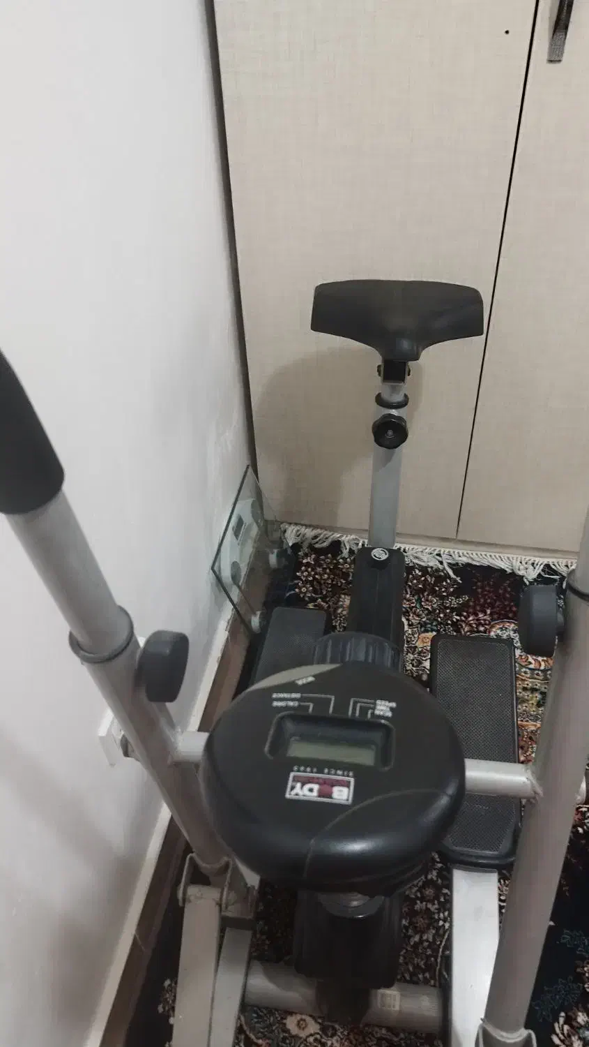 دوچرخه‌ثابت‌(الپتیکار)|تجهیزات ورزشی|رشت, دروازه لاکان|دیوار