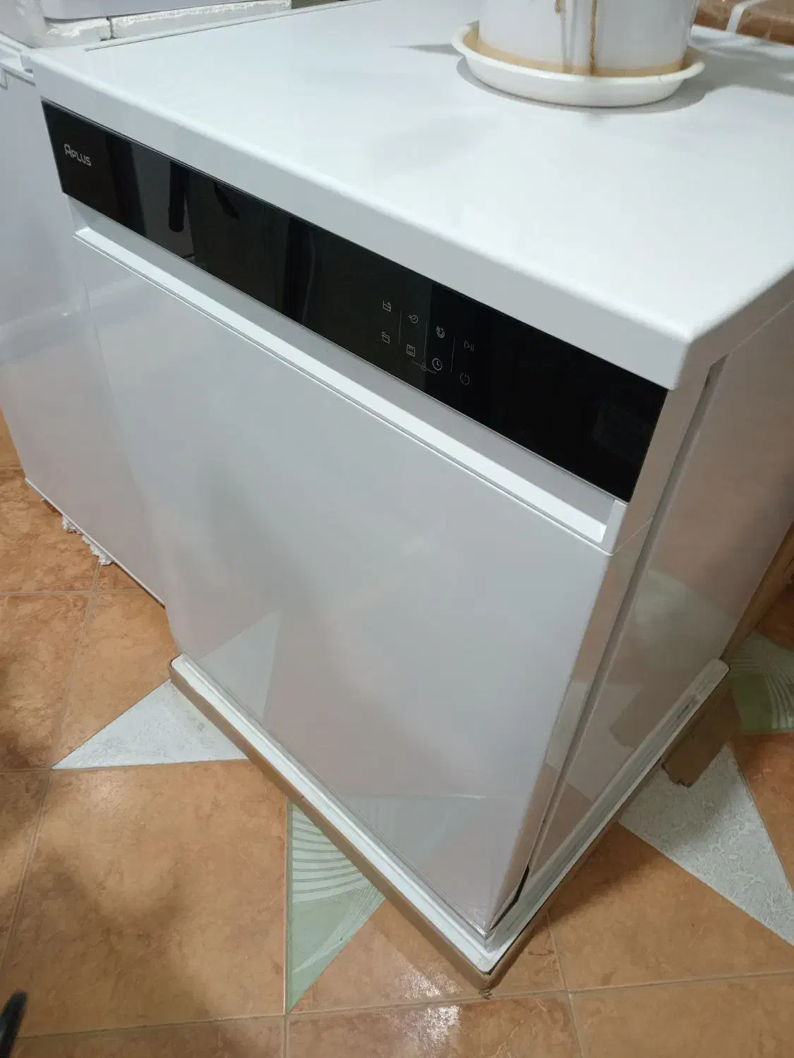 ظرفشویی بزرگ خارجی باکیفیت بوش آلمان ۱۳/۱۴/۱۵نفره|ماشین ظرفشویی|یزد, |دیوار