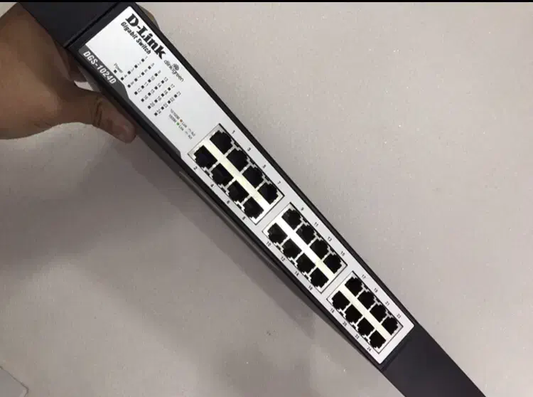 سوییچ 24 پورت دی لینک مدل DGS-1024D|مودم و تجهیزات شبکه|تبریز, |دیوار