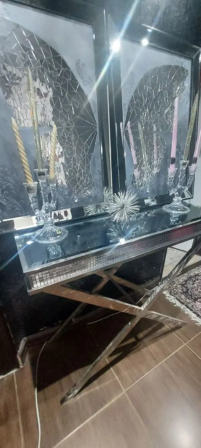 آینه و کنسول|بوفه، ویترین، کنسول|شاهین‌شهر, خانه کارگر|دیوار