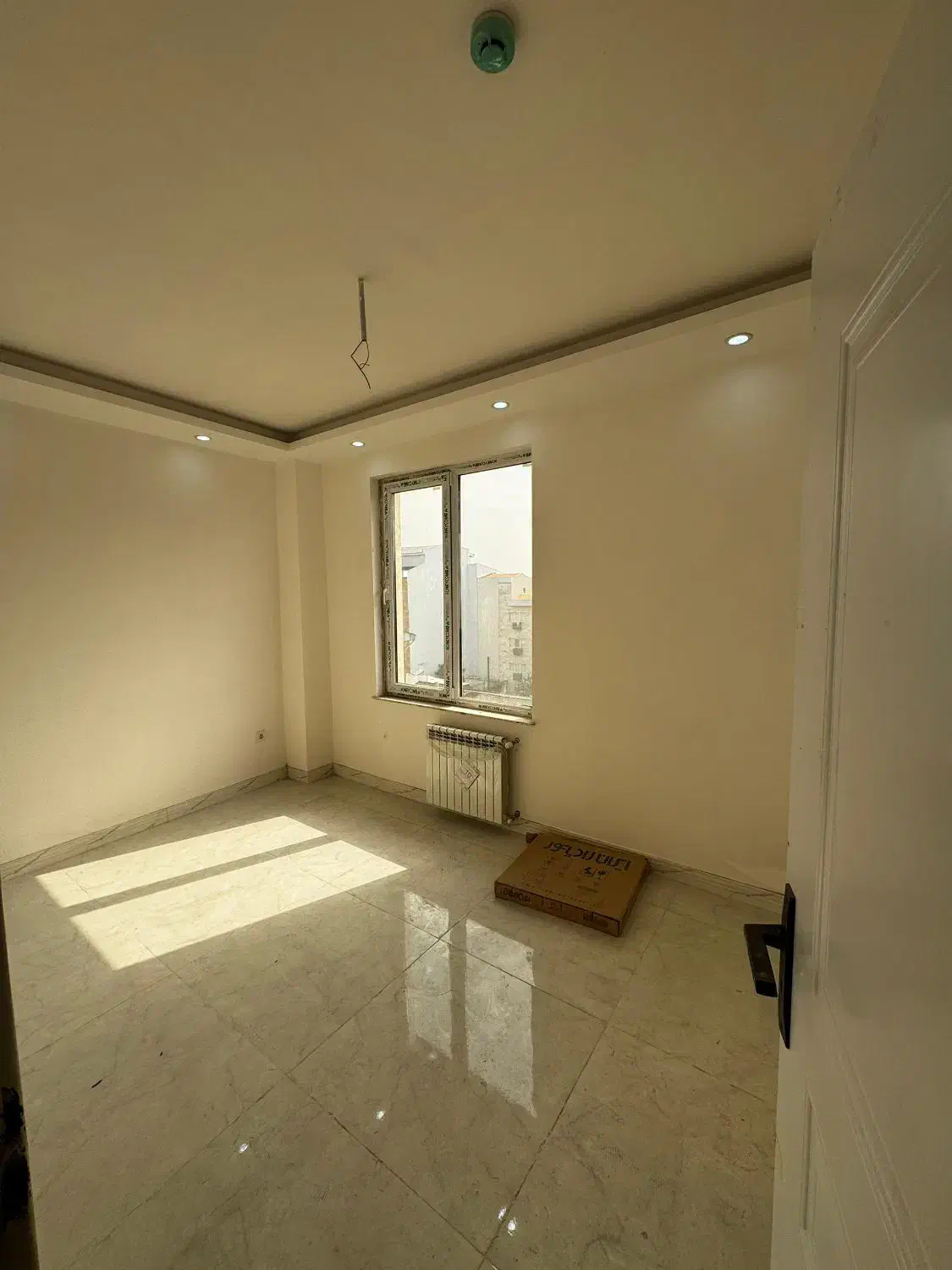 آپارتمان خ فلسطین سه خواب صفر تک واحد|اجارهٔ آپارتمان|رشت, فلسطین|دیوار