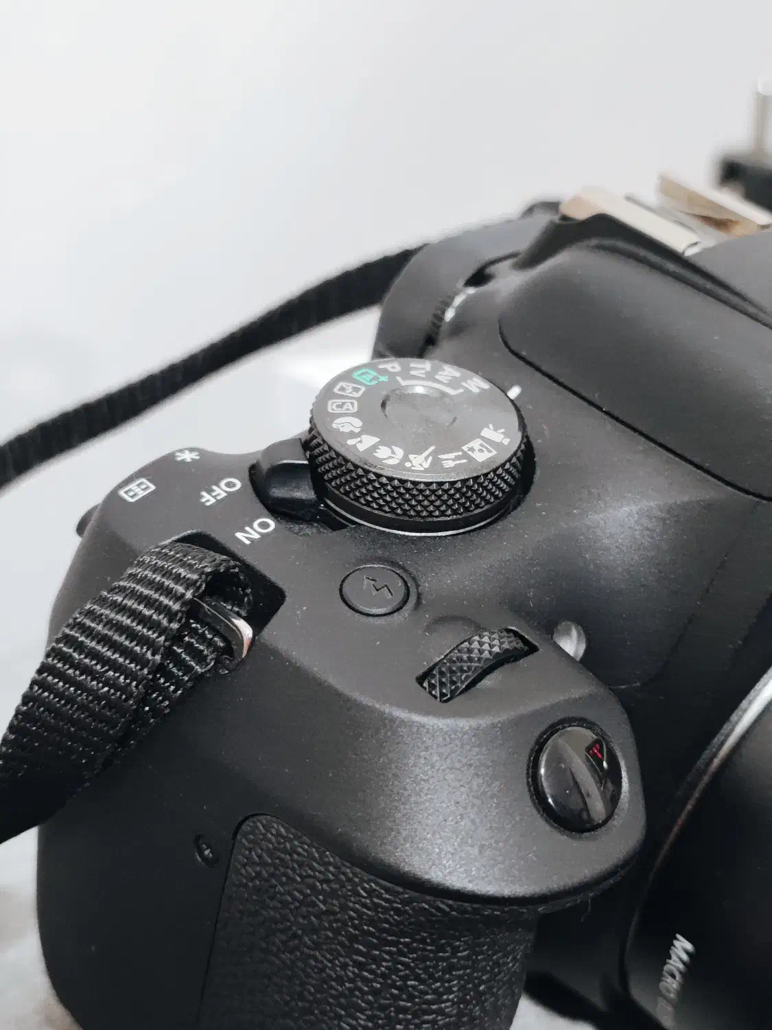 دوربین Canon 2000D|دوربین عکاسی و فیلم‌برداری|گنبد کاووس, |دیوار
