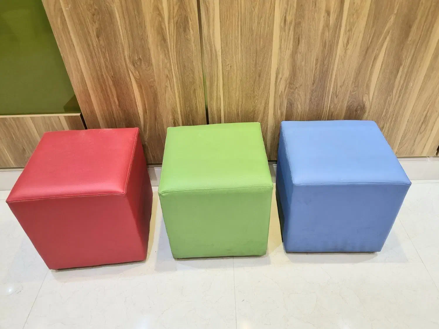 صندلی رنگی کودکان، چرمی|تخت و صندلی بچه|تهران, امانیه|دیوار