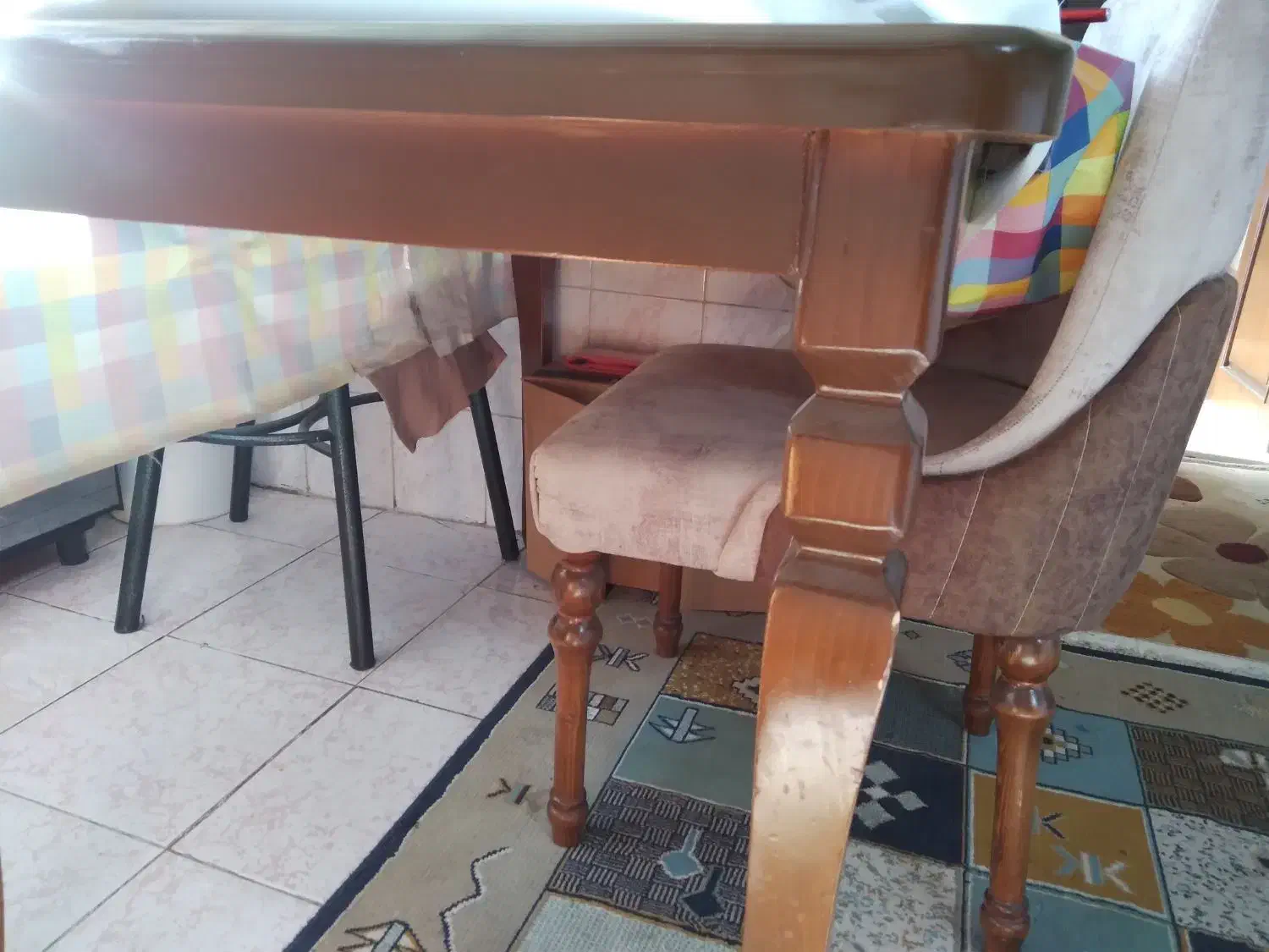 میز غذاخوری ۴نفره|میز و صندلی غذاخوری|تربت جام, تیپ ۳۸ زرهی تربت جام|دیوار