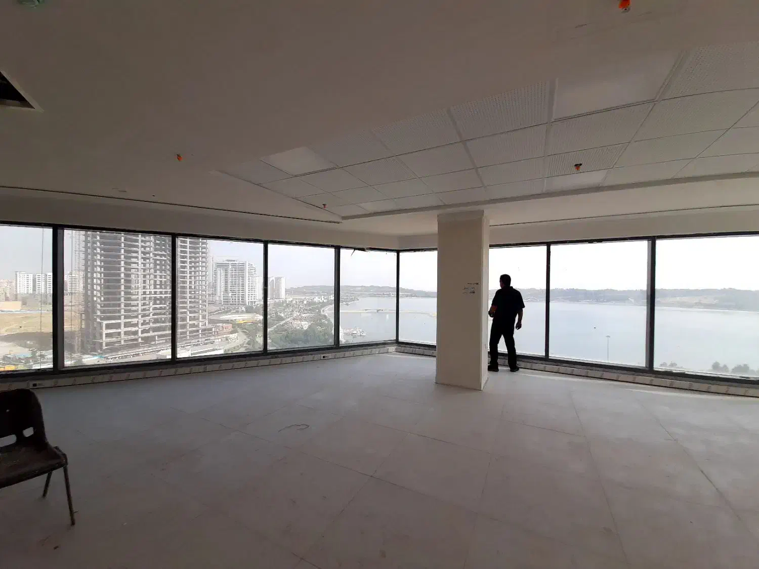 فروش سند اداری 1500 متر مجتمع برند دریاچه چیتگر|فروش دفتر کار، اتاق اداری، مطب|تهران, گلستان (شهرک راه آهن)|دیوار