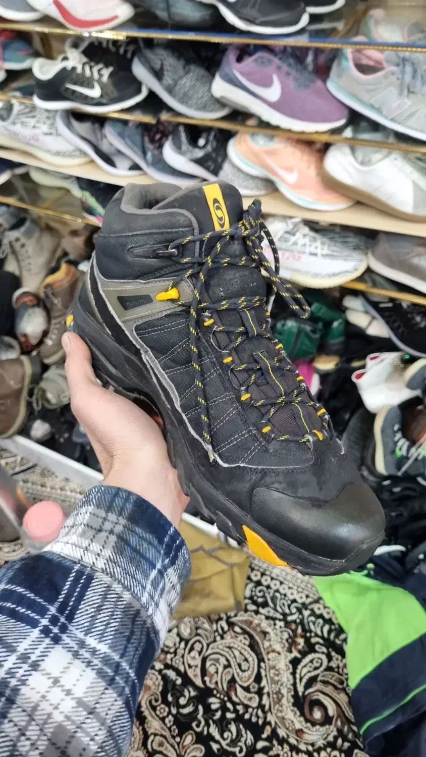 سالامون اورجینال ۴۶|کیف، کفش، کمربند|تهران, تجریش|دیوار