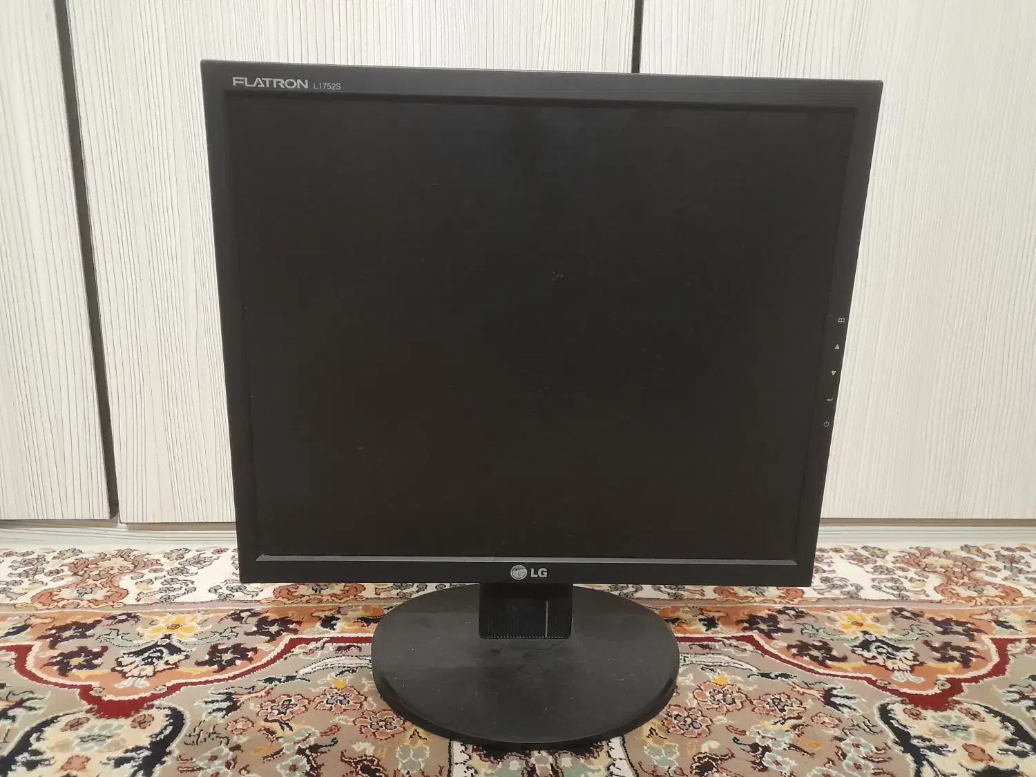 مانیتور ۱۷ اینچ ال جی|قطعات و لوازم جانبی رایانه|لنگرود, |دیوار