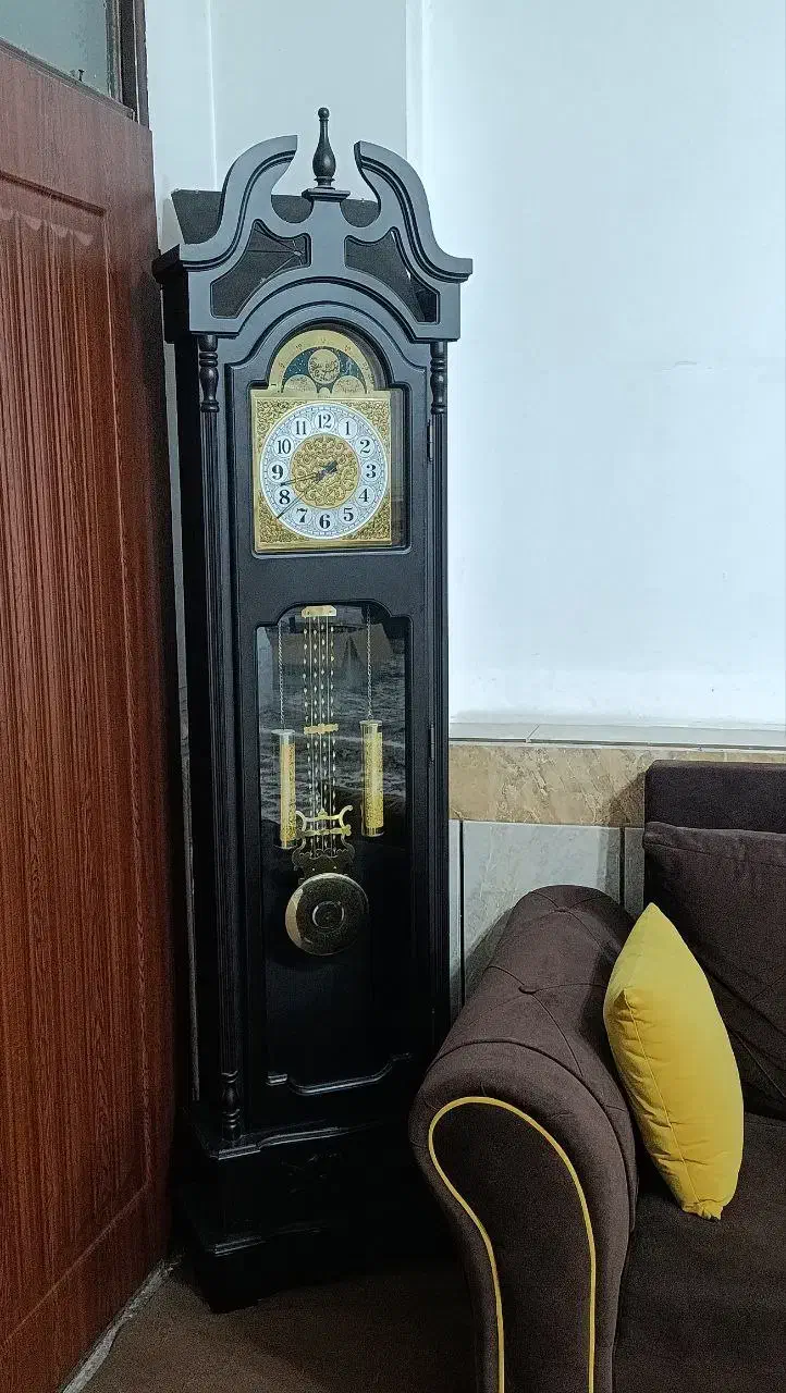 ساعت ایستاده درحدنو سالم وبدون عیب|ساعت دیواری و تزئینی|مهاباد (آذربایجان غربی), |دیوار