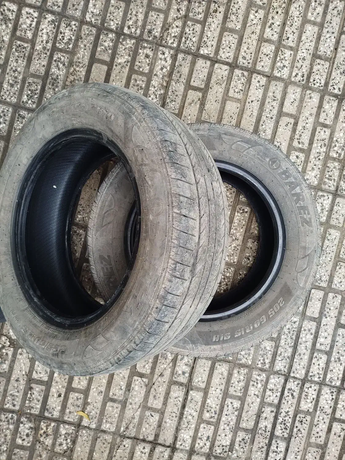 لاستیک 205 بارز|قطعات یدکی و لوازم جانبی|گرگان, |دیوار