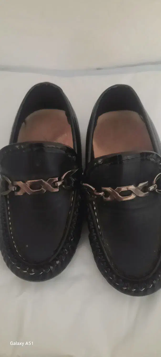 کفش بچه گانه سایز۲۹ و آغوشی|کفش و لباس بچه|پردیس, فاز ۴|دیوار