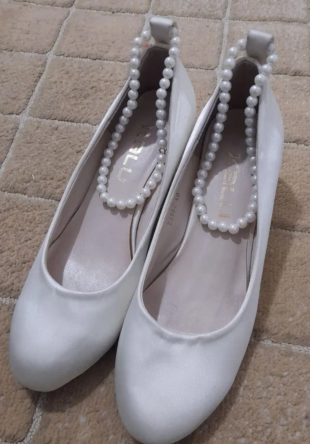 کفش مجلسی|کیف، کفش، کمربند|قم, شهر قائم|دیوار