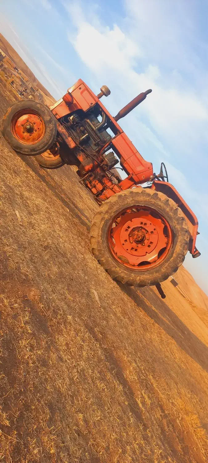 تراکتور رومانی مدل ۶۴ جک جدید در حد سالم و سرحال|خودرو سنگین|هشترود, |دیوار