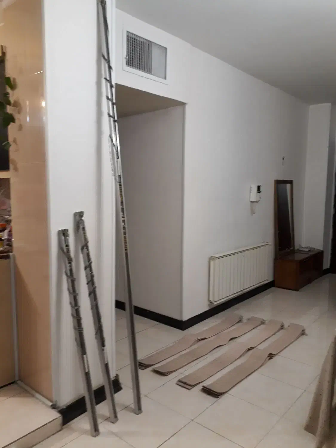 پرده عمودی|پرده، رانر، رومیزی|شاهینشهر, خانه کارگر|دیوار