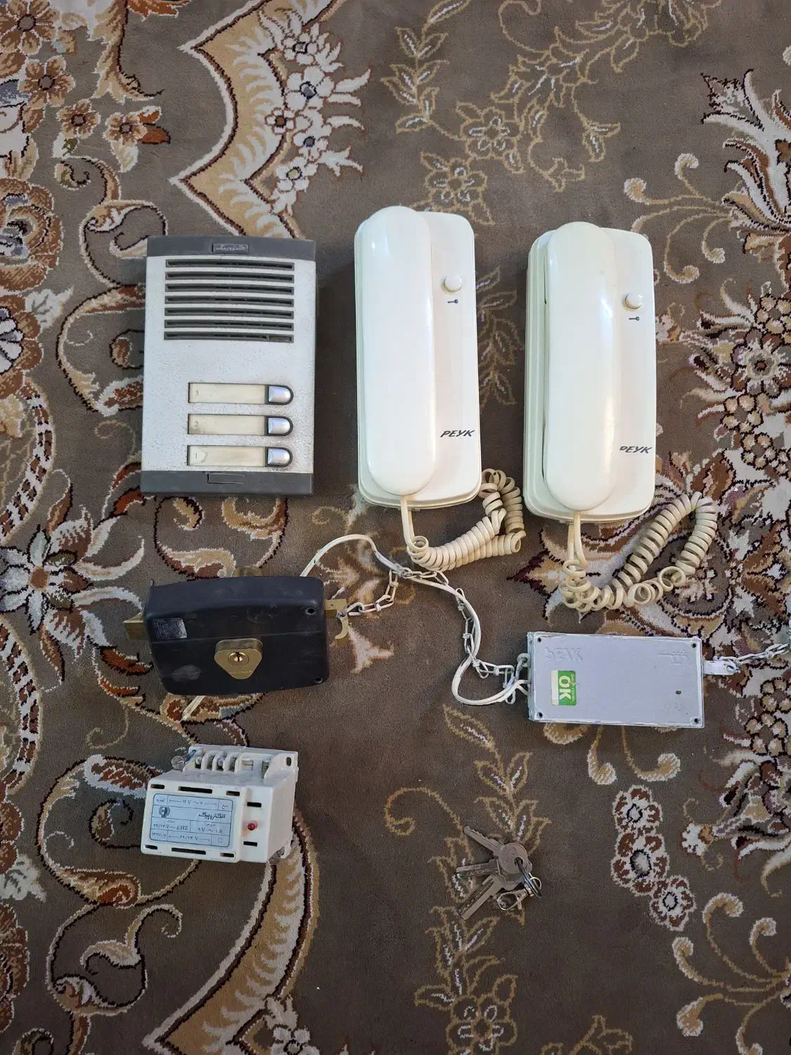 آیفون و پنل و قفل درب|دوربین مداربسته|قم, میرزائیه|دیوار