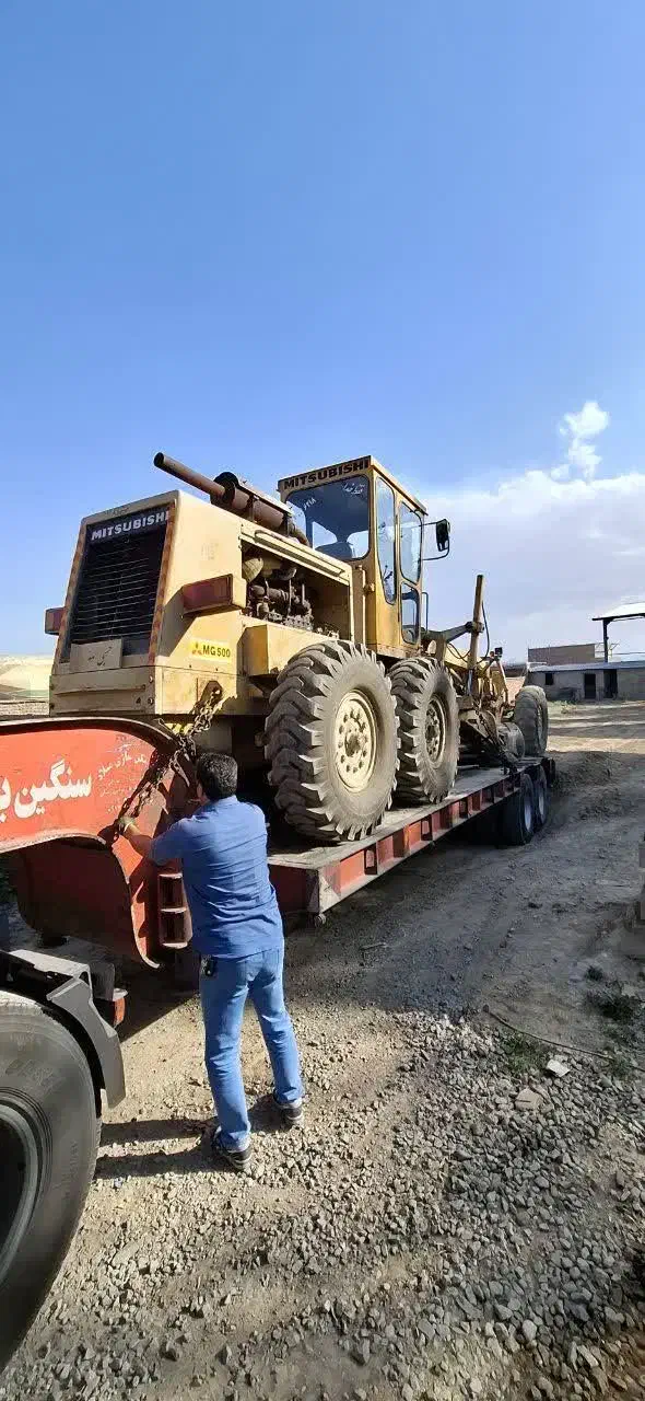 گریدر میستوبیشی ۵۰۰|خودرو سنگین|یزد, |دیوار