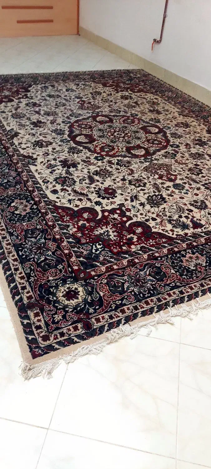 فرش ۹ متری ۲/۵در۳/۵|فرش|اسفراین, |دیوار