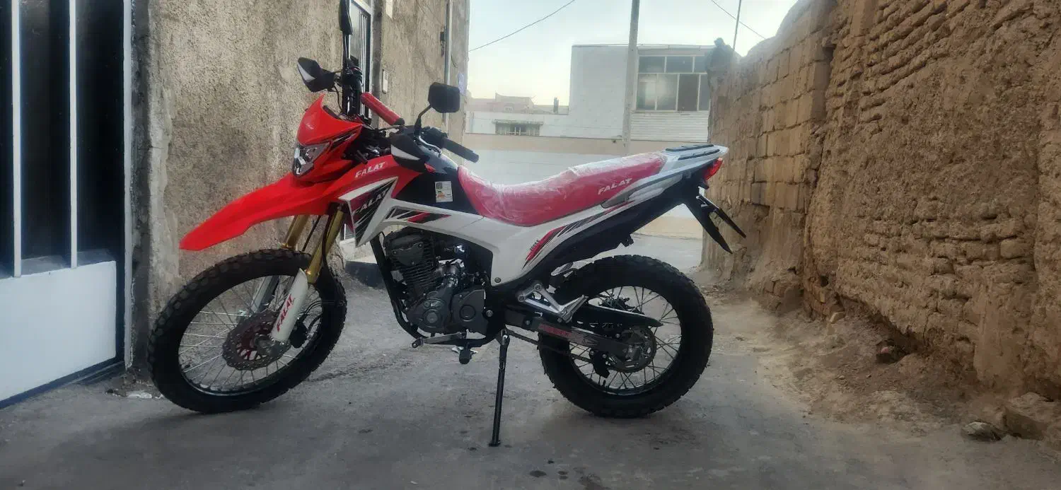 موتور سیکلت تریل فلات ۲۰۰|موتورسیکلت|لنجان, |دیوار