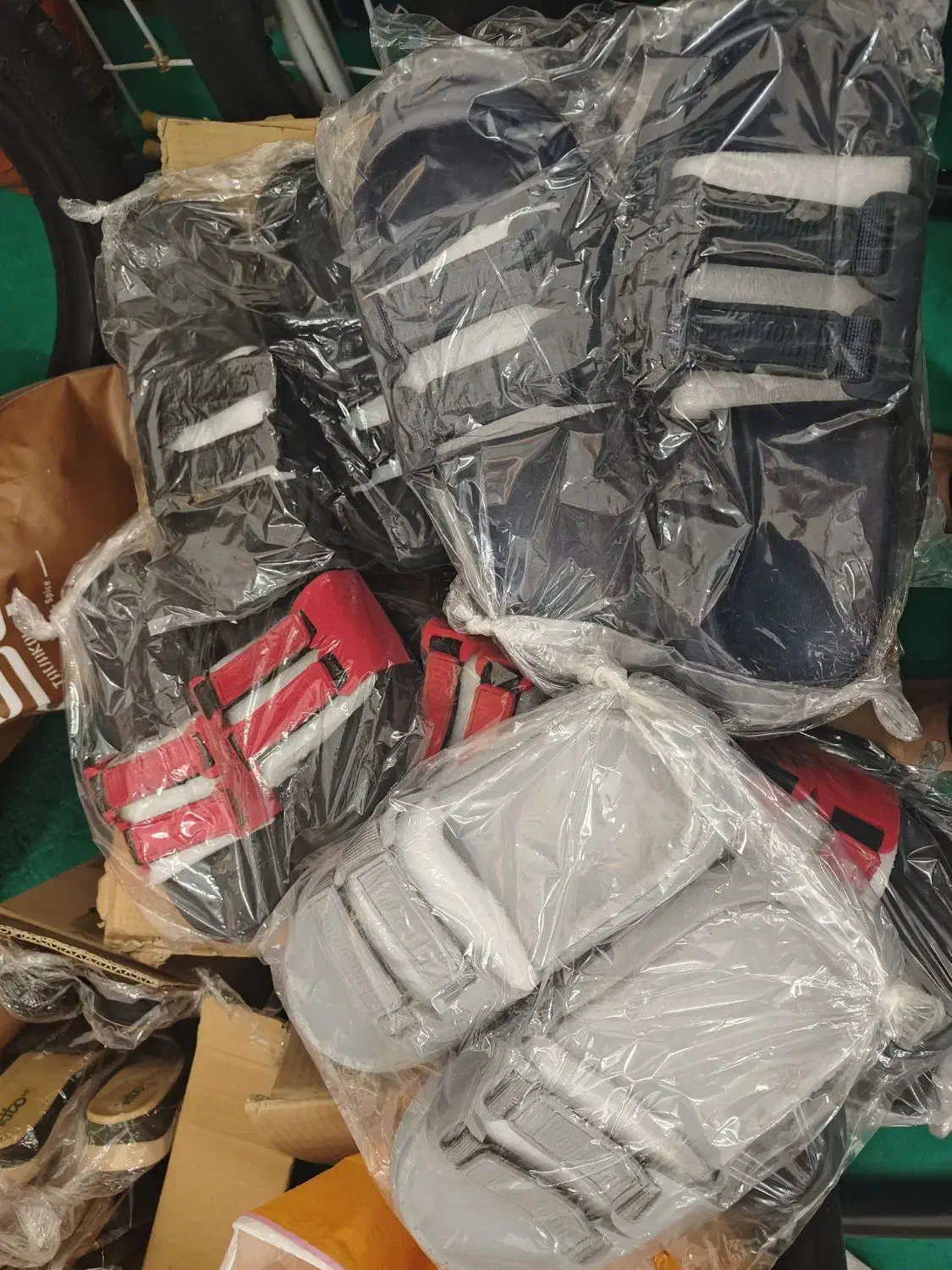 دمپایی و صندل به علت تغییر شغل|کیف، کفش، کمربند|قزوین, |دیوار