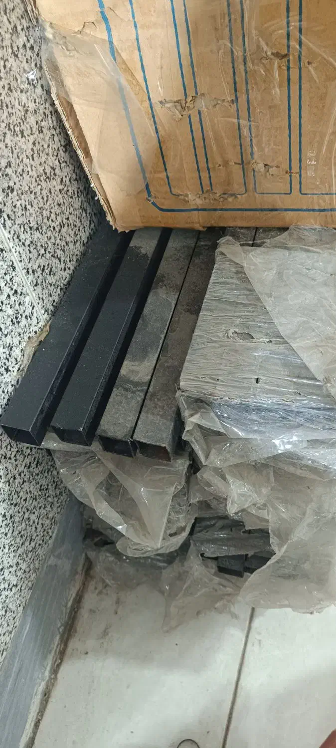 تعدادی قوطی و بست یکطرفه ودوطرفه|فروشگاه و مغازه|جلفا, |دیوار