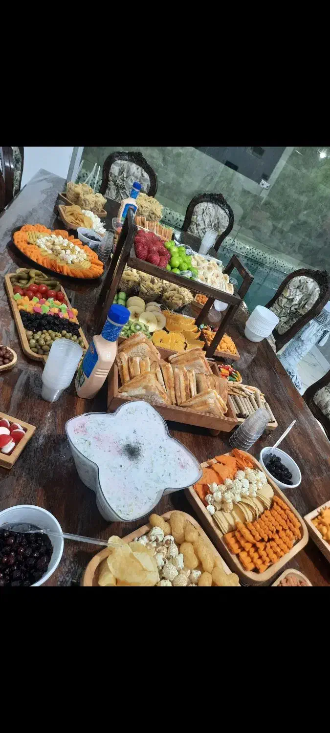 اجاره باغ ویلا با استخر سرپوشیده در میانرود|اجارهٔ کوتاهمدت ویلا و باغ|شیراز, درکی|دیوار