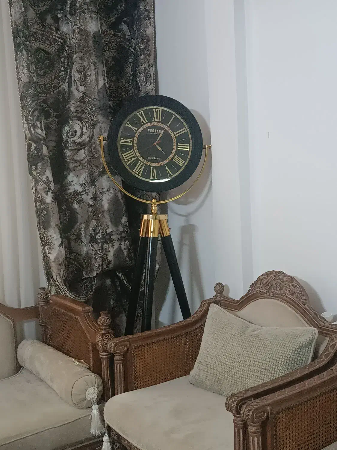 ساعت سه پایه|ساعت دیواری و تزئینی|مشهد, خواجه ربیع|دیوار