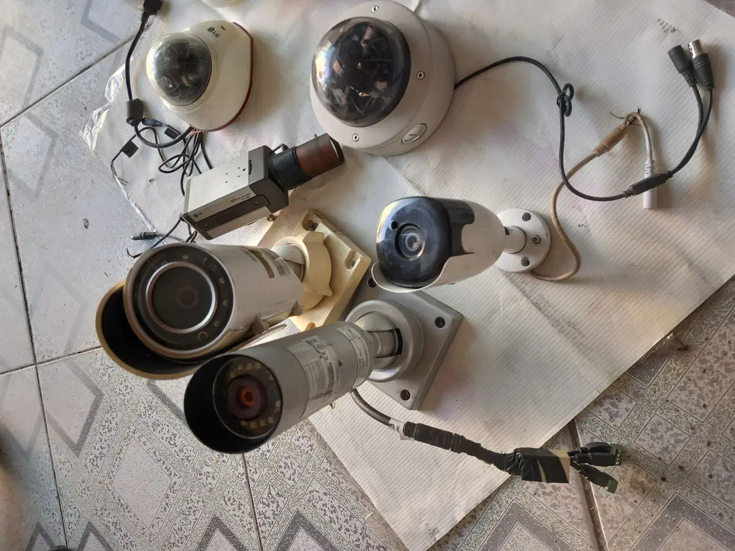 دوربین مدار بسته|دوربین مداربسته|هفدر, |دیوار