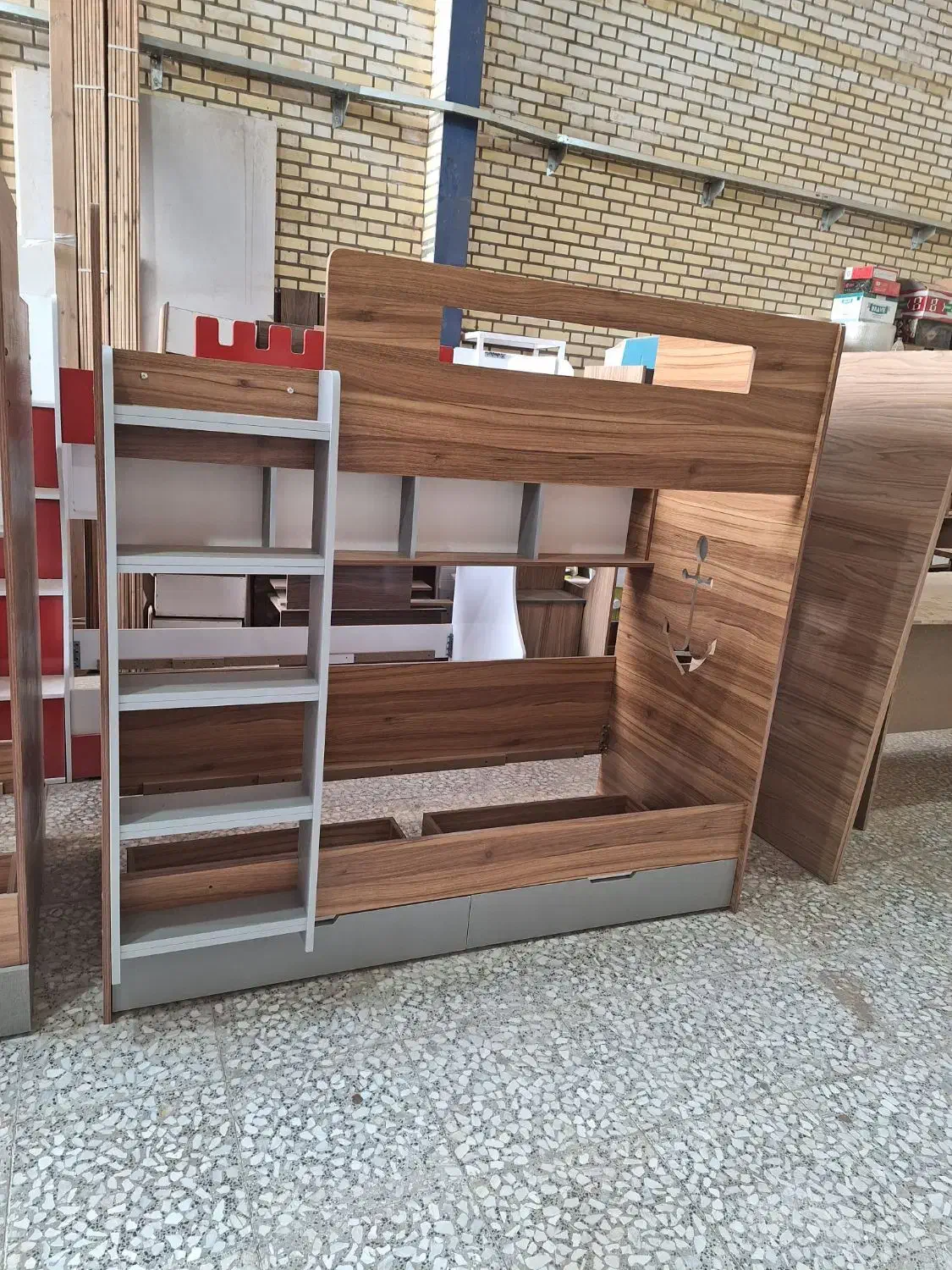 تخت دوطبقه چـوبـین|تخت و سرویس خواب|برخوار, |دیوار