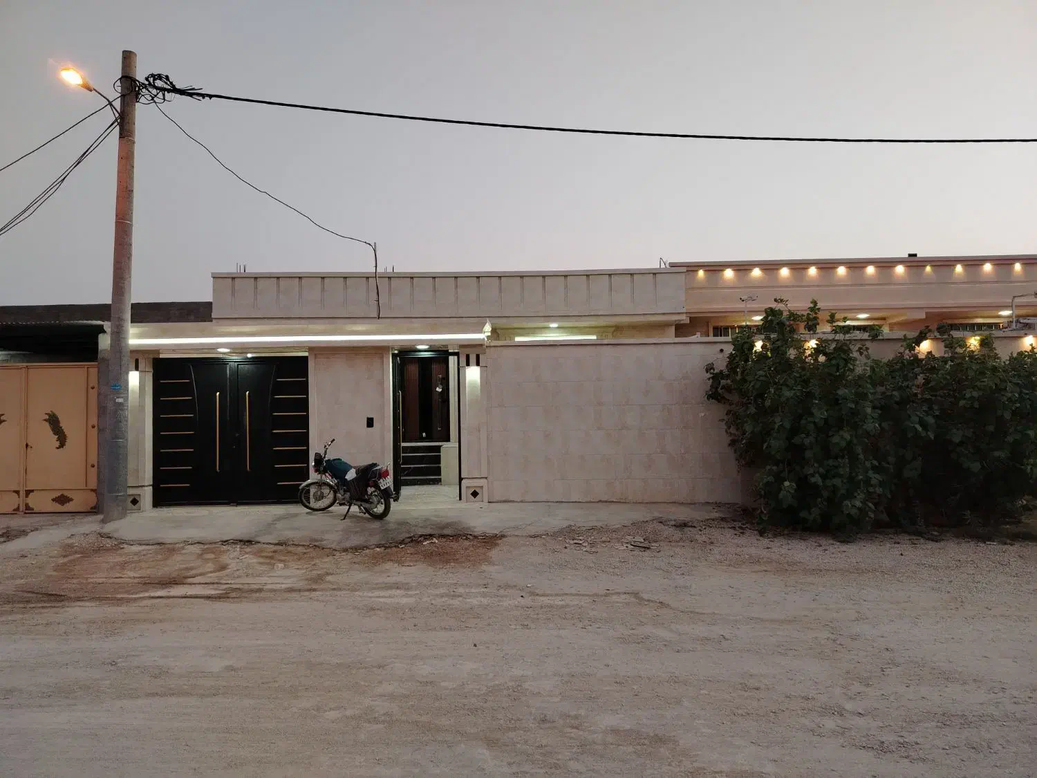 فروش خانه ویلایی ۱۶۰ متری ۳ خوابه|فروش خانه و ویلا|برازجان, |دیوار