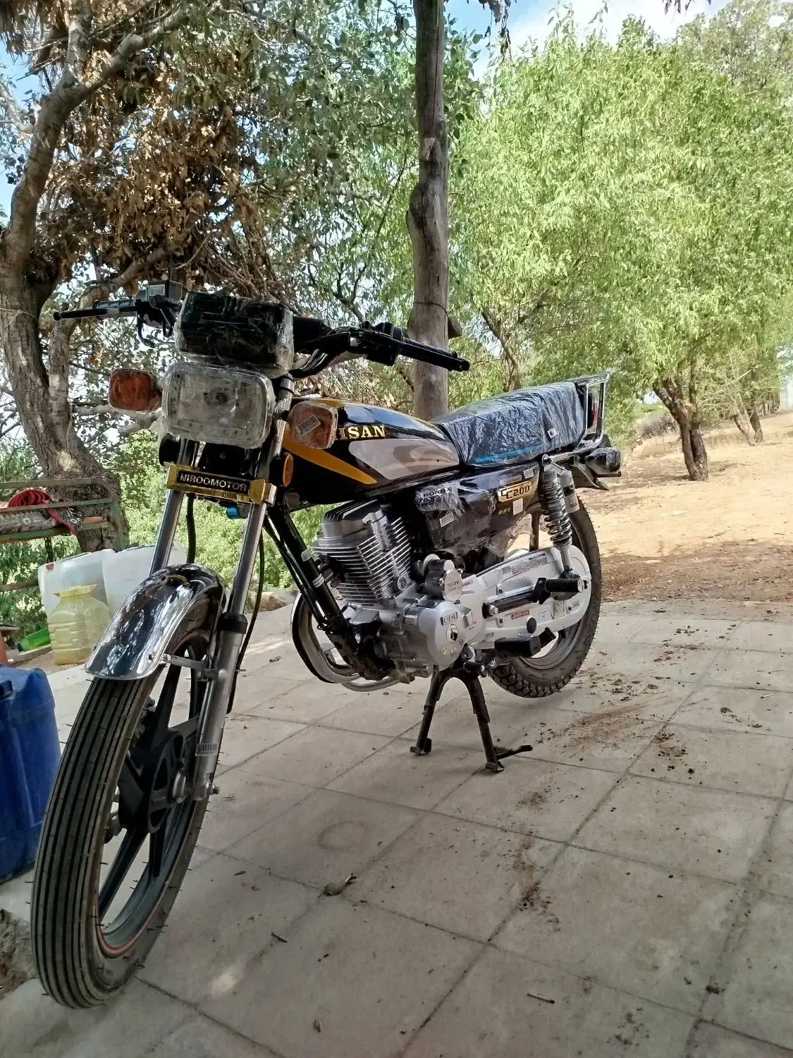 فروشی|موتورسیکلت|نورآباد ممسنی, |دیوار