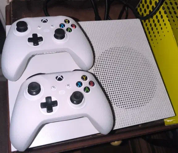 xbox one s دو دسته|کنسول، بازی ویدئویی و آنلاین|اردبیل, |دیوار