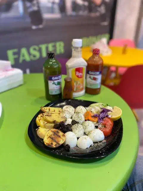 نیروی کار برای آشپزی|استخدام خدمات فروشگاه و رستوران|قزوین, |دیوار