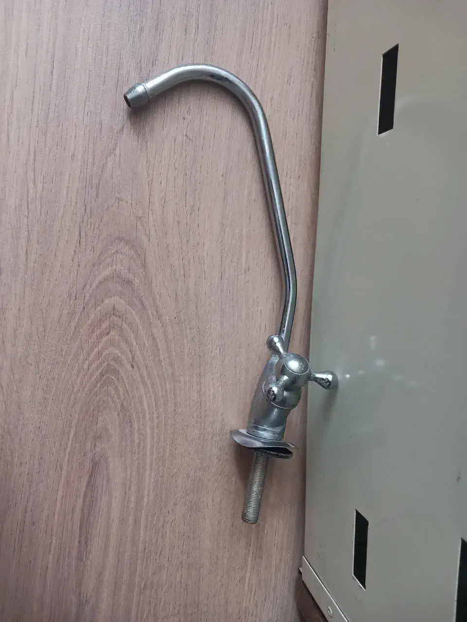 شیر|آب‌سردکن و تصفیه آب|تبریز, |دیوار